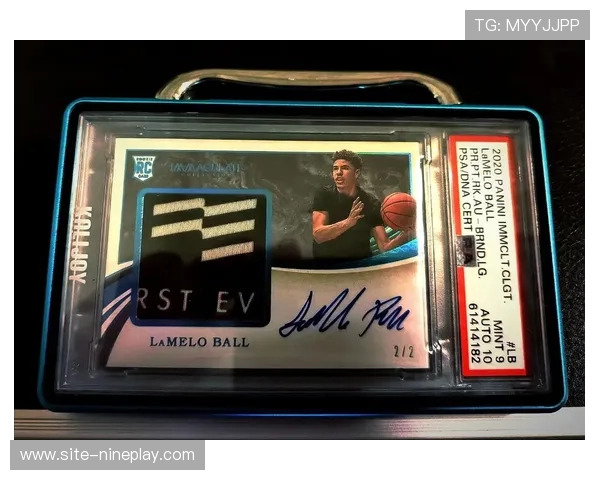 足球卡巴萨队全新原箱发售 限量珍藏版球星卡一盒直达手中